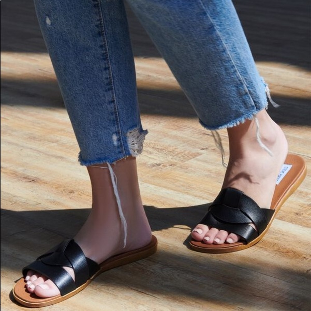 Steve Madden Vivien Leather Sandal